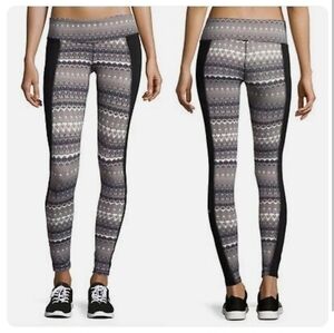 ALO Yoga Illusion 3 Tribal Print Leggings